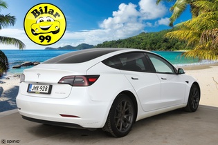 Tesla Model 3 vaihtoauto