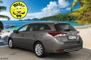 Toyota Auris vaihtoauto