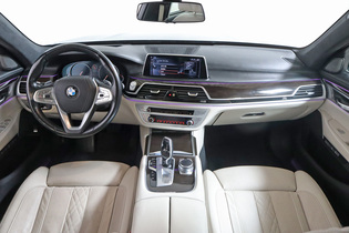 BMW 750 vaihtoauto