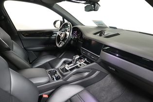 Porsche Cayenne vaihtoauto