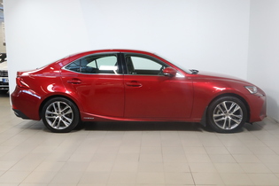 Lexus IS vaihtoauto
