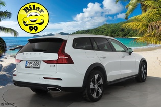 Volvo V60 Cross Country vaihtoauto
