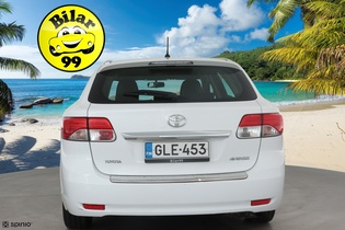 Toyota Avensis vaihtoauto