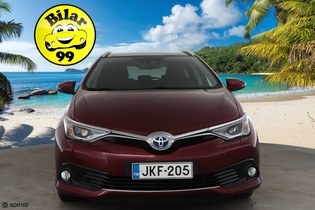 Toyota Auris vaihtoauto