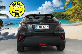 Toyota C-HR vaihtoauto