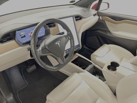 Tesla Model X vaihtoauto