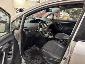 Toyota Verso vaihtoauto