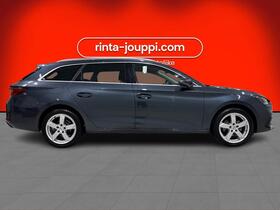 SEAT Leon Sportstourer vaihtoauto