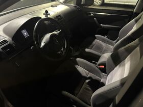 Volkswagen Touran vaihtoauto