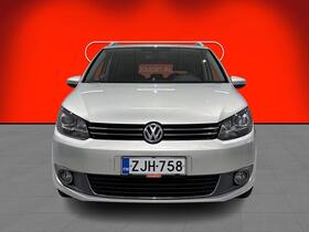 Volkswagen Touran vaihtoauto