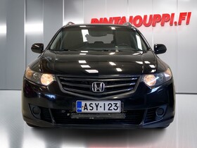 Honda Accord vaihtoauto