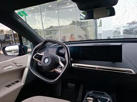 BMW iX vaihtoauto
