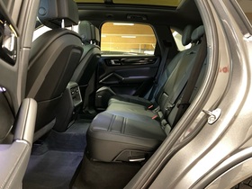 Porsche Cayenne vaihtoauto