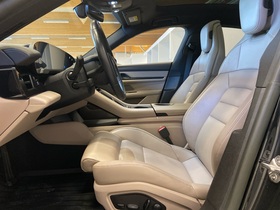 Porsche Taycan vaihtoauto