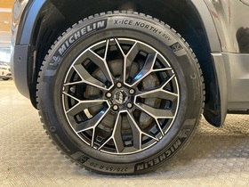 Land Rover Defender vaihtoauto