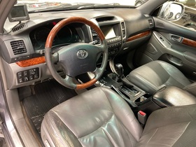 Toyota Land Cruiser vaihtoauto