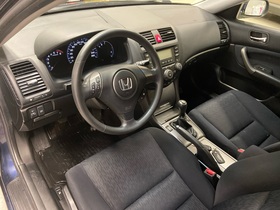Honda Accord vaihtoauto