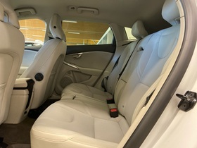 Volvo V40 Cross Country vaihtoauto