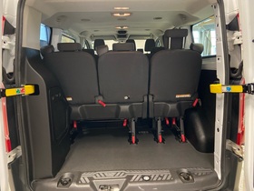 Ford Tourneo Custom vaihtoauto