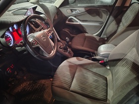 Opel Zafira Tourer vaihtoauto