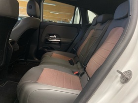 Mercedes-Benz EQA vaihtoauto