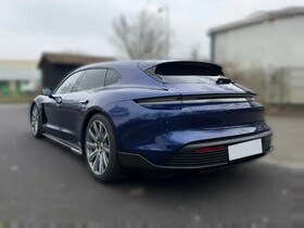 Porsche Taycan vaihtoauto