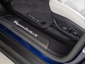 Porsche Taycan vaihtoauto