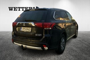 Mitsubishi Outlander PHEV vaihtoauto