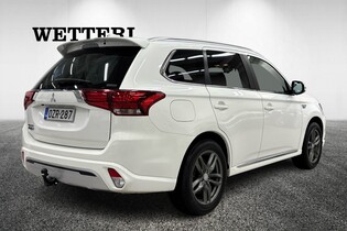 Mitsubishi Outlander PHEV vaihtoauto