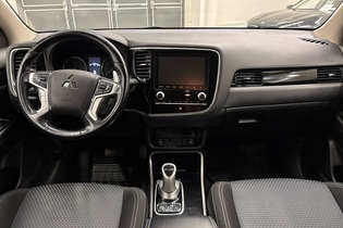 Mitsubishi Outlander PHEV vaihtoauto