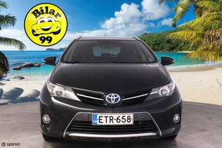 Toyota Auris vaihtoauto