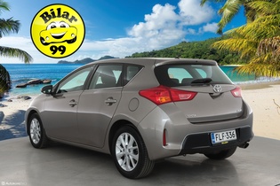 Toyota Auris vaihtoauto