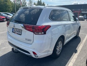 Mitsubishi Outlander PHEV vaihtoauto