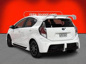 Toyota Aqua vaihtoauto