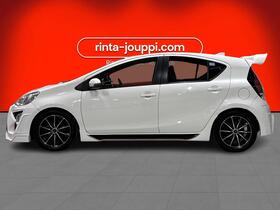 Toyota Aqua vaihtoauto