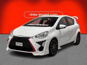 Toyota Aqua vaihtoauto