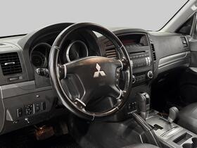 Mitsubishi Pajero vaihtoauto