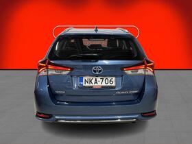 Toyota Auris vaihtoauto