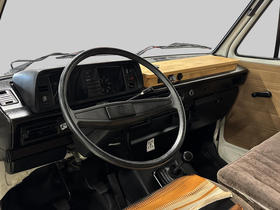 Volkswagen Caravelle vaihtoauto