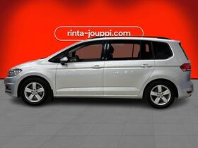 Volkswagen Touran vaihtoauto