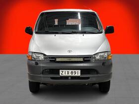 Toyota Hiace vaihtoauto