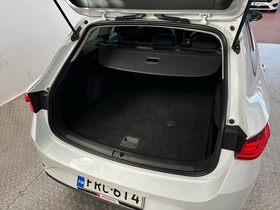 SEAT Leon Sportstourer vaihtoauto