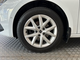 SEAT Leon Sportstourer vaihtoauto