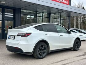 Tesla Model Y vaihtoauto