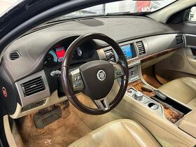 Jaguar XF vaihtoauto