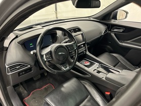 Jaguar F-PACE vaihtoauto
