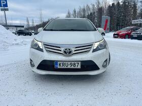 Toyota Avensis vaihtoauto