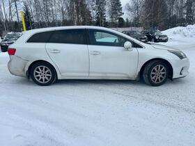 Toyota Avensis vaihtoauto