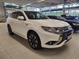 Mitsubishi Outlander PHEV vaihtoauto