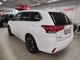 Mitsubishi Outlander PHEV vaihtoauto
